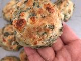 طابات الجبنة والزعتر