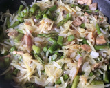 Foto del paso 2 de la receta: Revuelto de espárragos trigueros 🍳🌾