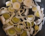 Foto del paso 1 de la receta: Sopa de zanahoria con brócoli y chile poblano