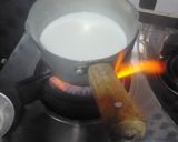A picture of step 2 of China grass halwa.