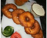 A picture of step 14 of Medu vada with sambhar and coconut chutney.