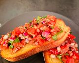 Foto langkah ke 6 dari resep Bruschetta ala Ineu (Resep No.117).