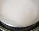 Hình bước làm 1 của món Bánh trung thu ngàn lớp nhân mochi chà bông trứng muối