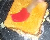 A picture of step 6 of Pudla Sandwich.