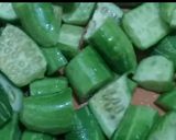 A picture of step 2 of Pointed Gourd Curry.