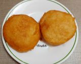 A picture of step 2 of Crunchy Wada Sandwich.