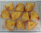 Foto langkah ke 31 dari resep Kunyit Swirl Sourdough Bread.
