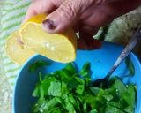 Foto del paso 3 de la receta: Ensalada de rúcula y huevo pasado por agua