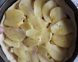 A picture of step 5 of Torta Rustica Salata.