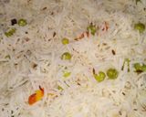 A picture of step 1 of Carrot and peas pulao.