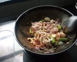 A picture of step 1 of Methi Matar Malai.