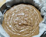 Foto langkah ke 3 dari resep Moist Chocolate Cake.