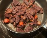 Foto del paso 13 de la receta: Guiso de Ternera al Vino Tinto