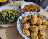 Foto langkah ke 3 dari resep Tumis Kangkung Bunga Pepaya.