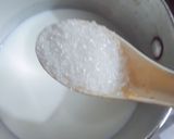 A picture of step 5 of Custard jelly tart.
