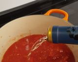 Foto del paso 5 de la receta: Albondigas especiadas en salsa de tomate con espárragos