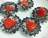รูปขั้นตอนการทำที่ 1 ของ No-Bake Strawberry Chocolate Tart