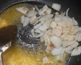 Foto langkah ke 2 dari resep Ayam goreng mentega super simpel.