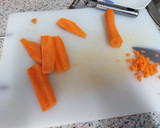 Foto del paso 1 de la receta: Pimientos Rellenos de pollo y verduras al horno