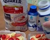 Foto langkah ke 2 dari resep Overnight oatmeal🍓🍌.