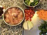 อกไก่ผัดน้ำพริกเผา อร่อยไม่แพ้ผัดกะเพรา แต่เราไม่ค่อยได้นึกถึง