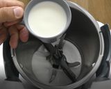 Une image de l'étape 2 de Cappuccino au Thermomix.