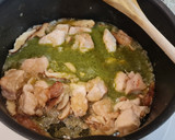 Foto del paso 4 de la receta: Pollo con setas y nueces al pesto