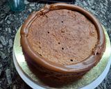 Foto del paso 8 de la receta: Torta rellena de chocolate decorada con chantilly de chocolate