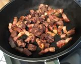 Une image de l'étape 5 de Haricots bicolores au chorizo,lard et poivrons grillés.