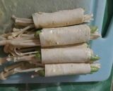 Foto langkah ke 4 dari resep Spring Roll Buncis Enoki (bekal sekolah) 🍢.