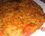 Foto langkah ke 6 dari resep Omlet Mie Ekonomis.