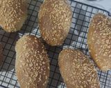 Foto langkah ke 6 dari resep Asian Style Chicken Sandwich.