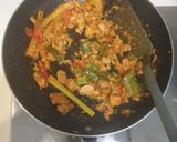 Gambar langkah 2 resipi Nasi Bakar Tuna Cili Basil.
