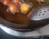 A picture of step 4 of Bite size gulab jamun.