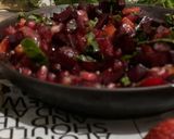 صورة لخطوة 2 من وصفة سلطة الفرولة والشمندر لذيذه