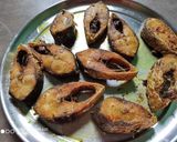 আমড়া দিয়ে ইলিশ মাছের টক(Amra Diye Ilish Macher Tok Recipe In Bengali) রেসিপির ধাপ 2 ছবি