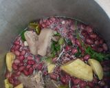 Foto del paso 2 de la receta: Frijol rojo con garra de cerdo