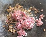 รูปขั้นตอนการทำที่ 1 ของ “ผัดเห็ดฟางเต้าหู้ไข่”