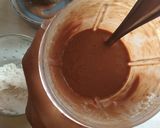 A picture of step 2 of Chocolate banana and almond smoothie.