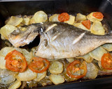 Foto del paso 3 de la receta: Dorada al horno con guarnición de patatas