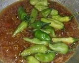 A picture of step 4 of Achari hari mirch ka salan.