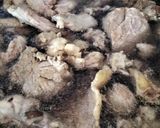 Foto langkah ke 1 dari resep Sop Janda Segar Berempah.