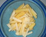 Foto langkah ke 1 dari resep Kentang goreng home made.