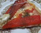 Foto del paso 7 de la receta: Primer pizza del año de jamón y morrón compartida con amigas