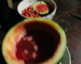 Hình bước làm 1 của món Cocktail dưa hấu Sải Duần và rượu táo mèo Sapa