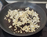 Foto del paso 3 de la receta: Carne con patatas en olla de barro