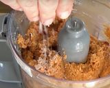 A picture of step 6 of Romesco or Romescu?.