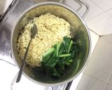 Foto langkah ke 2 dari resep Mie ayam praktis.