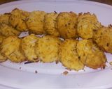 A picture of step 8 of Cornflakes, Oat, Coconut and Groundnut cookies.