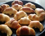 Foto del paso 6 de la receta: Medialunas de levadura